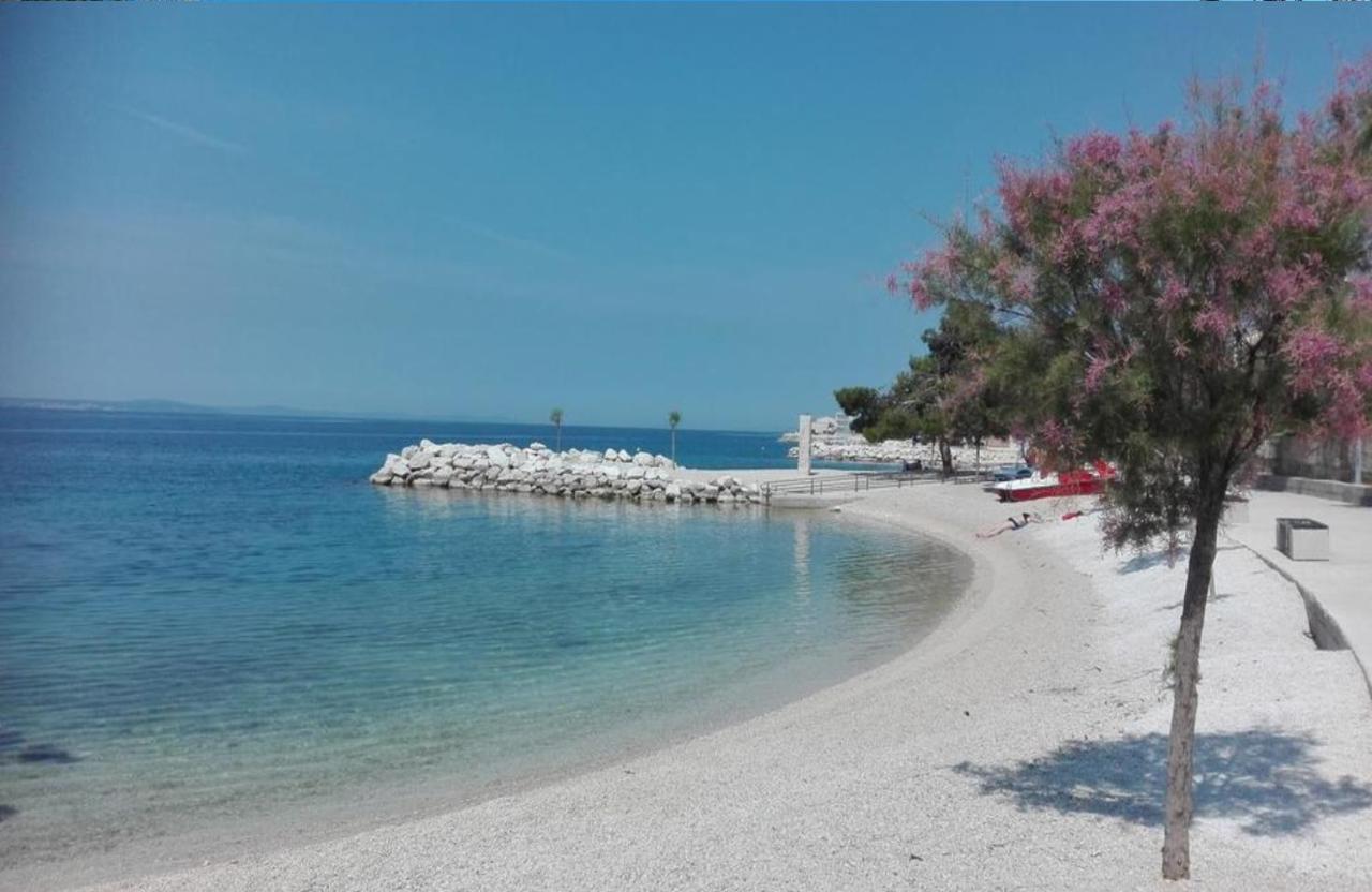 Apartament Absolute Beach Holidays Dugi Rat Zewnętrze zdjęcie
