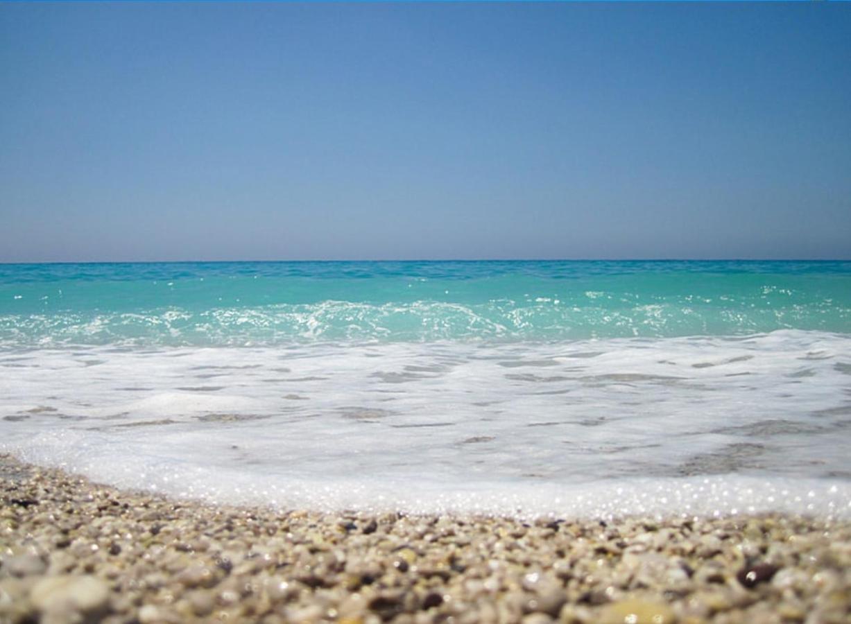 Apartament Absolute Beach Holidays Dugi Rat Zewnętrze zdjęcie